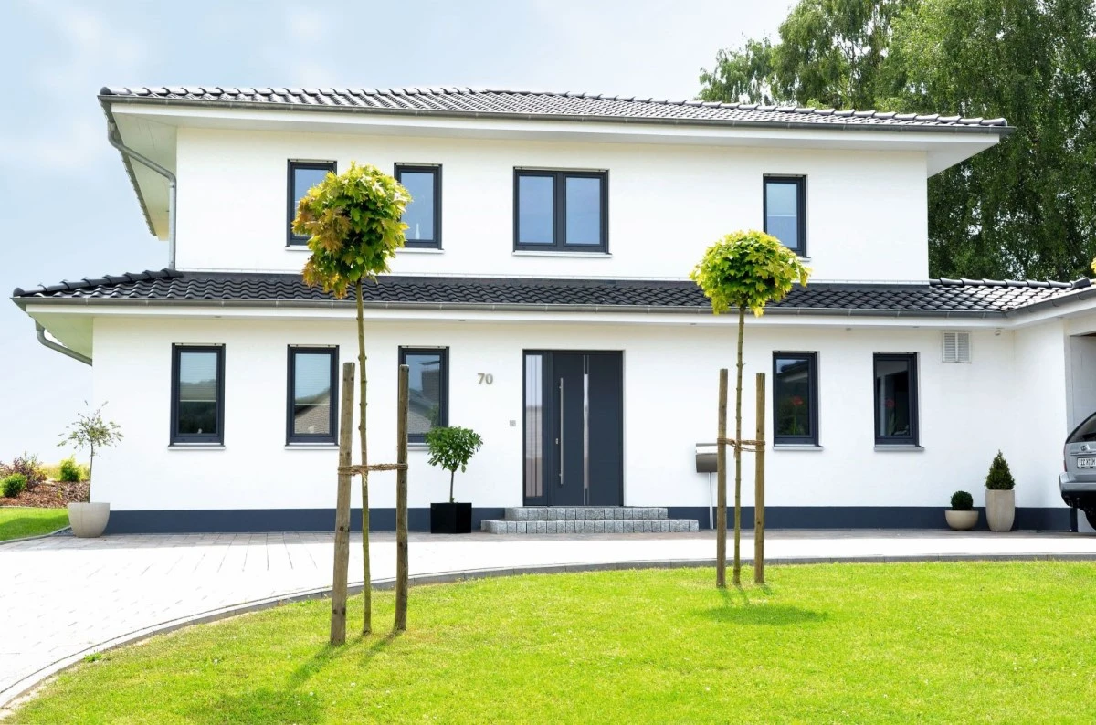 Realizacja montażu okien w domu